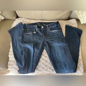 American Eagle skinny kick jeans